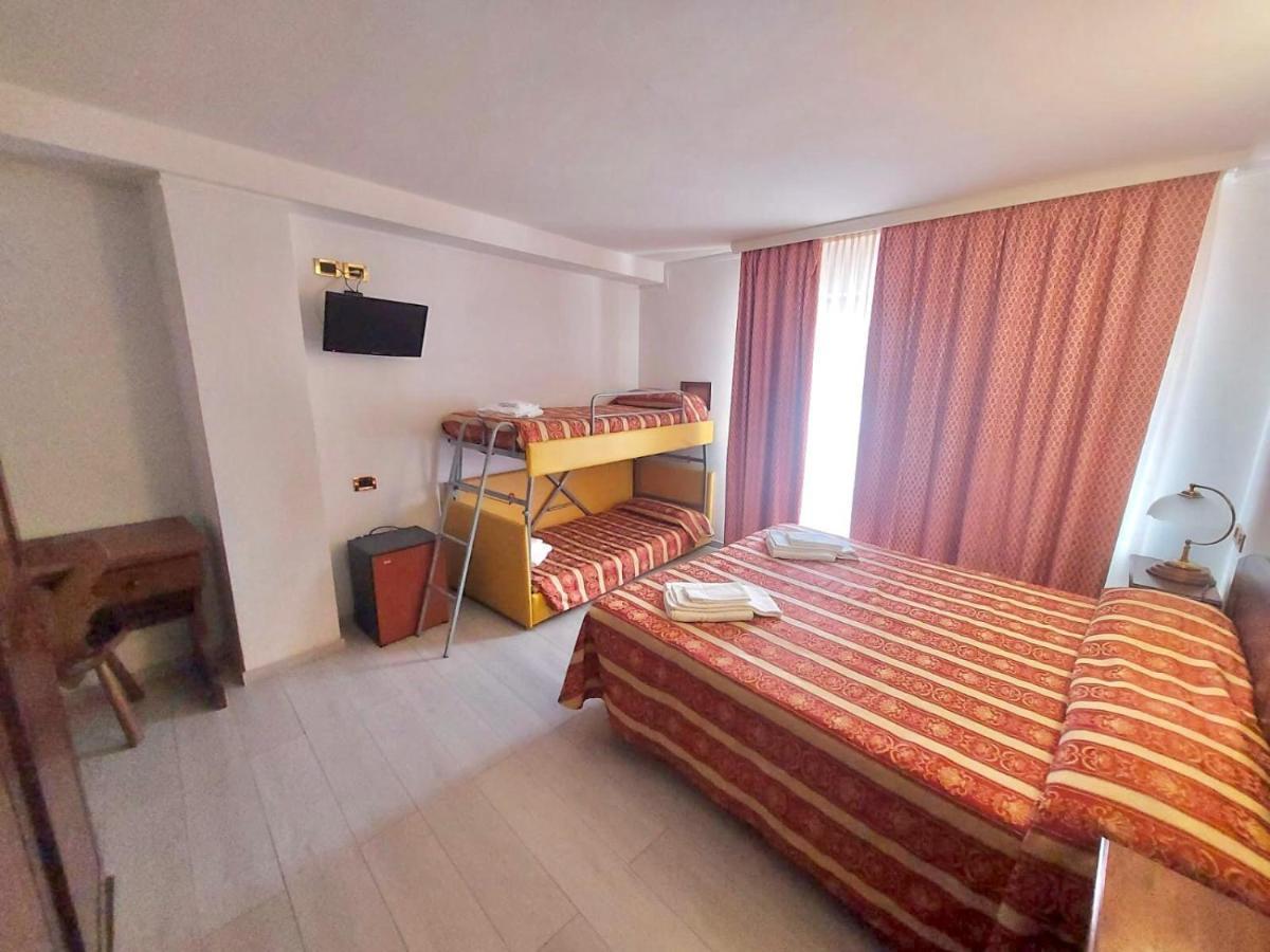 Hg Hotel Italia بروسون المظهر الخارجي الصورة